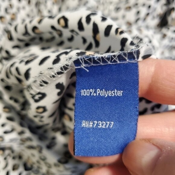 Apt. 9 Leopard Print Hidden Button Front Close Size XS, classic business - Picture 9 of 11